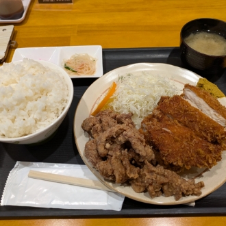 豚唐揚げ＆チキンカツ定食
